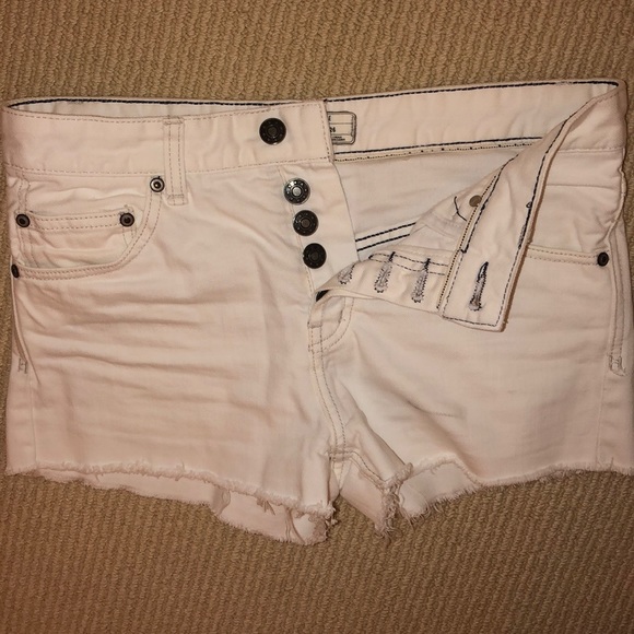 White Jean Shorts - Picture 4 of 5